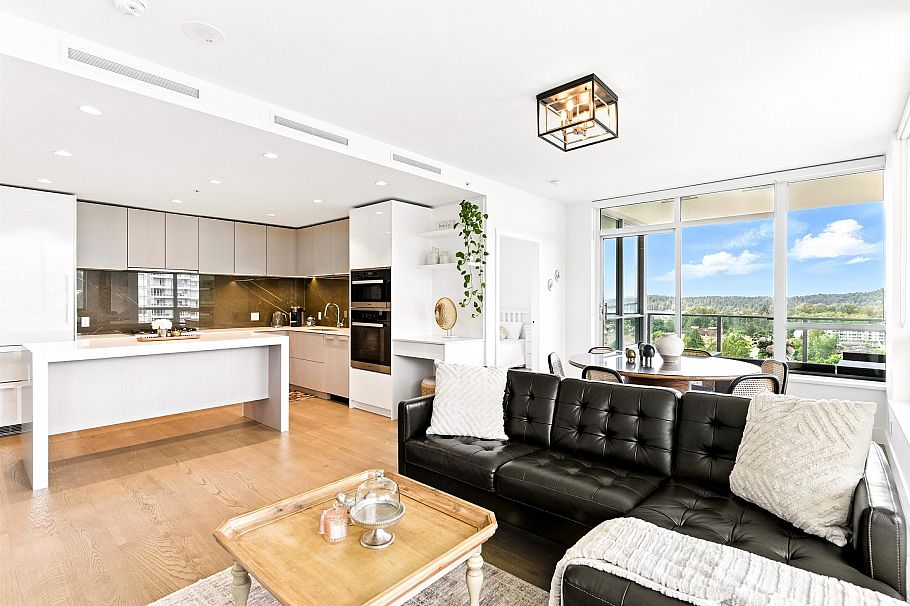 1205 1632 Lions Gate Lane North Vancouver, BC - 1