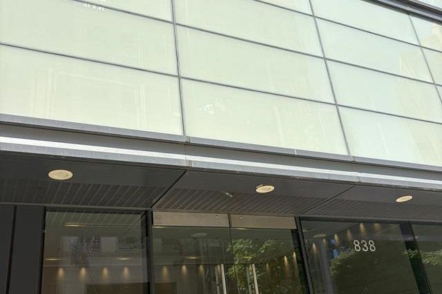 1806 838 W Hastings Street Vancouver, BC - 2