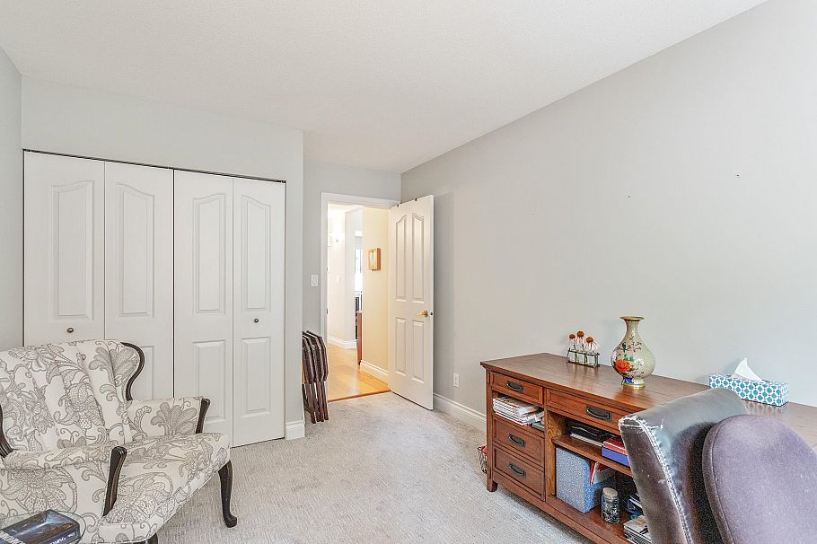 36 1925 Indian River Crescent North Vancouver, BC - 19