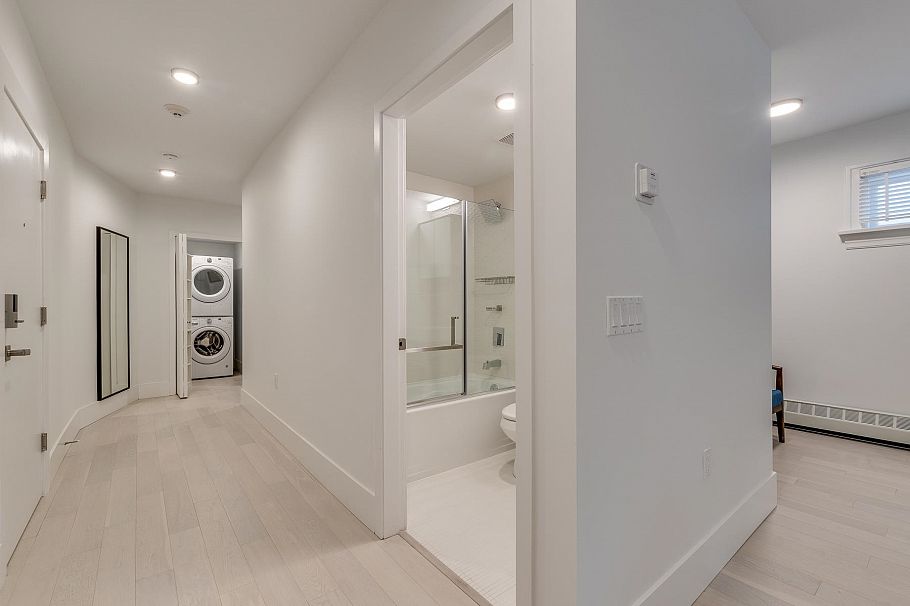 107 -PROMO 1425 HARO STREET, Vancouver BC V6G 1G2 Vancouver, BC - 10