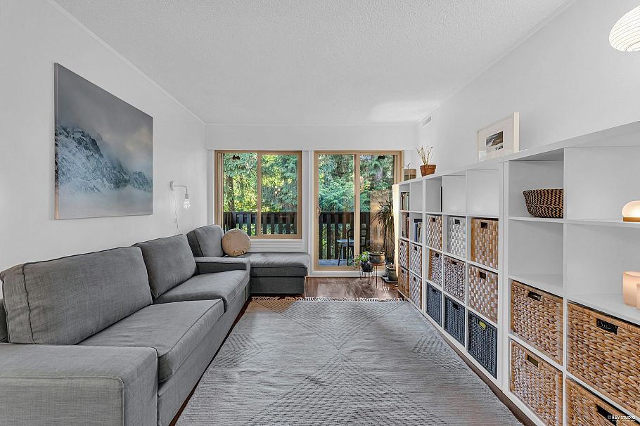 1854 Purcell Way North Vancouver, BC - 3