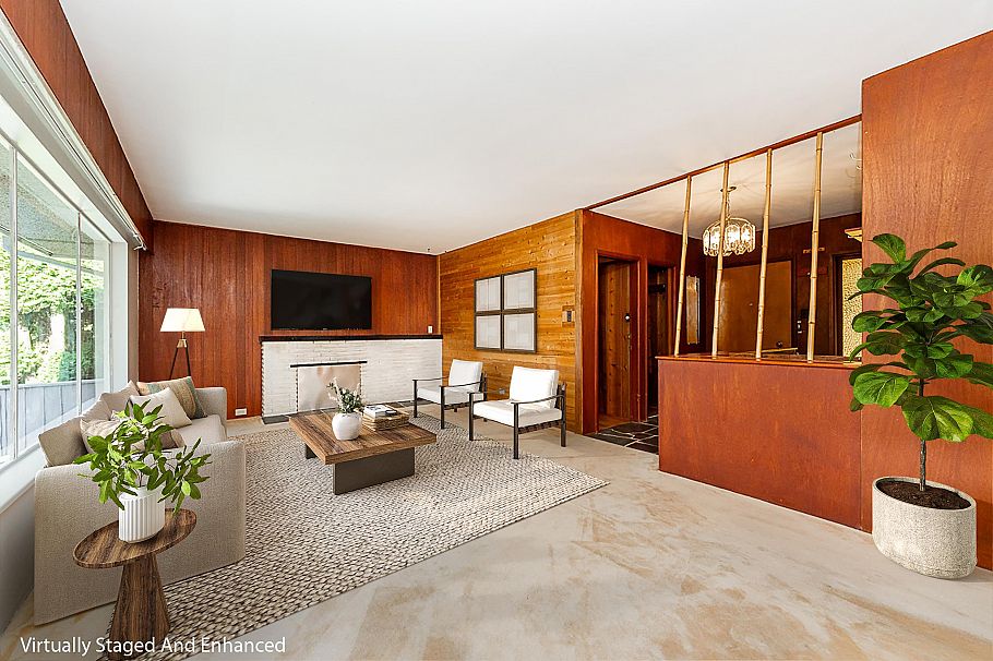 723 Handsworth Road North Vancouver, BC - 1