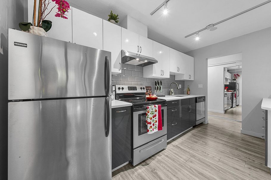 104 2920 Ash Street Vancouver, BC - 5