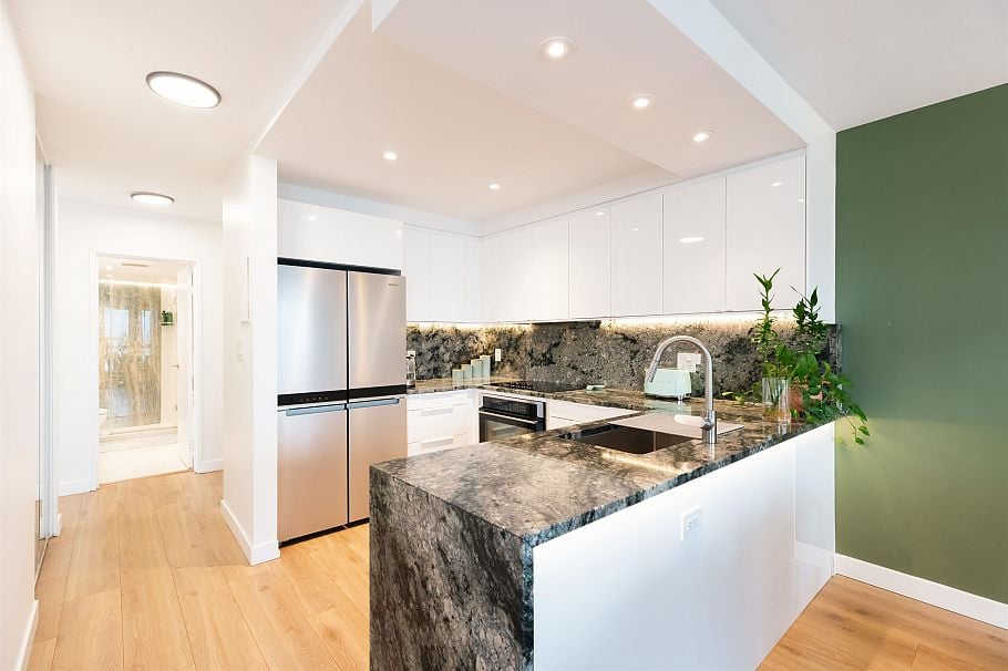 705 444 Lonsdale Avenue North Vancouver, BC - 3