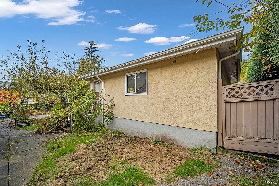 2051 W 17TH AVENUE, Vancouver BC V6J 2N3 Vancouver, BC - 21