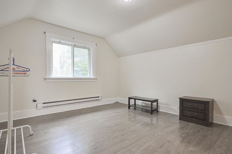 1342 E 24th Avenue Vancouver, BC - 21