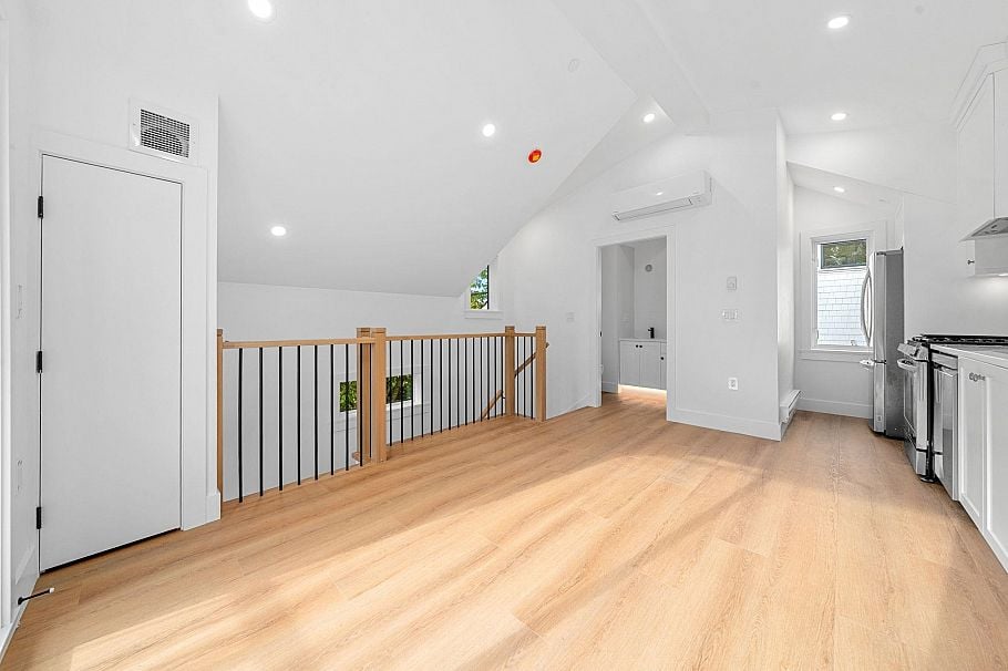 2526 Mcgill Street Vancouver, BC - 10