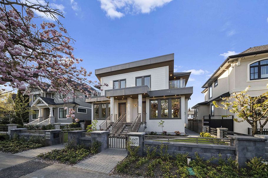 2455 W 10th Avenue Vancouver, BC - 32