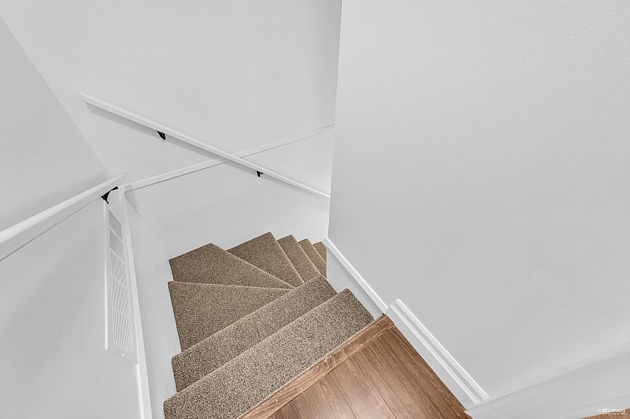 1854 Purcell Way North Vancouver, BC - 22