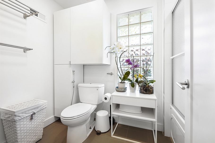 1287 W 15th Street North Vancouver, BC - 20