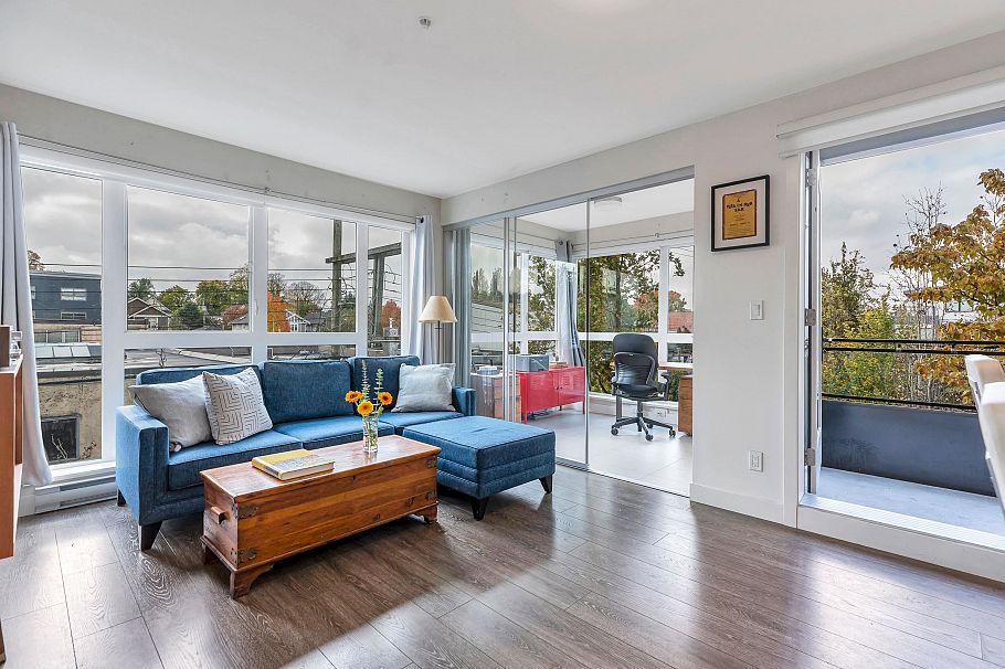 329 1588 E Hastings Street Vancouver, BC - 2