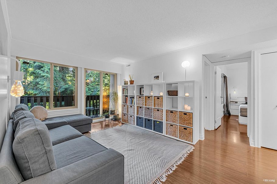 1854 Purcell Way North Vancouver, BC - 2