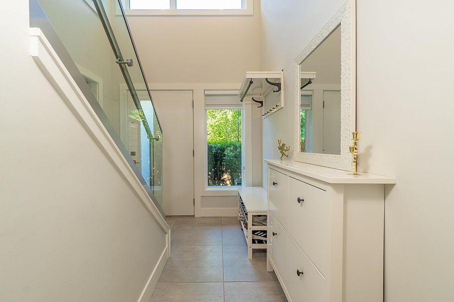 11 933 Premier Street North Vancouver, BC - 12