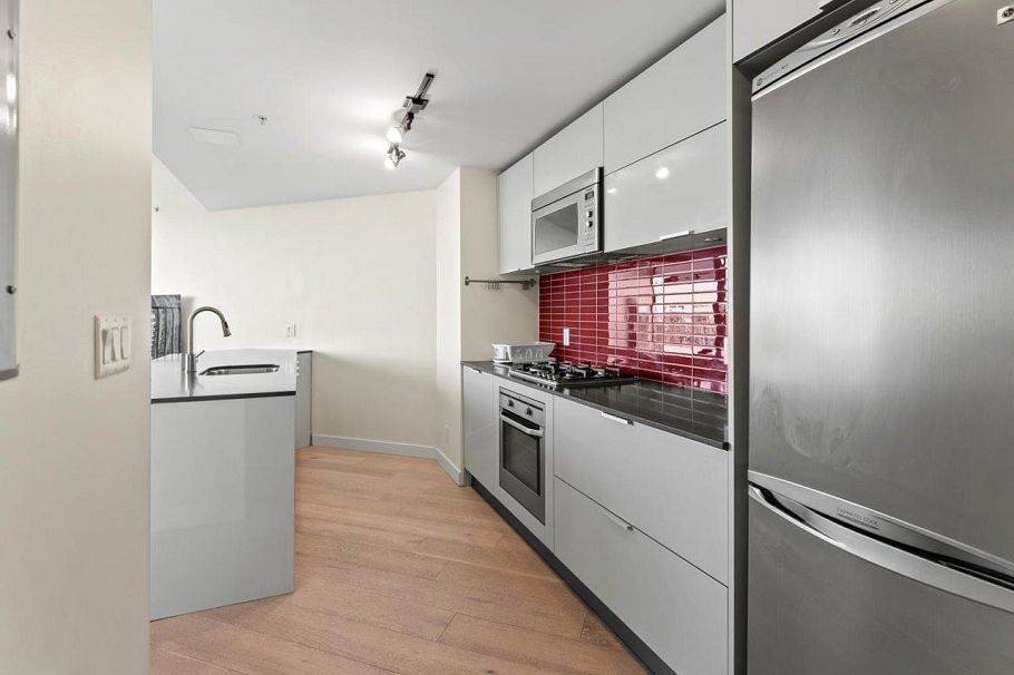 3307 128 W Cordova Street Vancouver, BC - 3