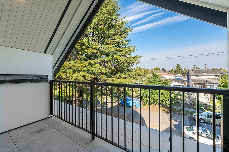 1 6933 Prince Edward Street Vancouver, BC - 33