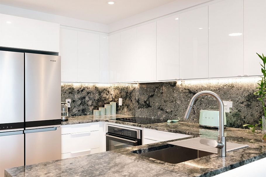 705 444 Lonsdale Avenue North Vancouver, BC - 9