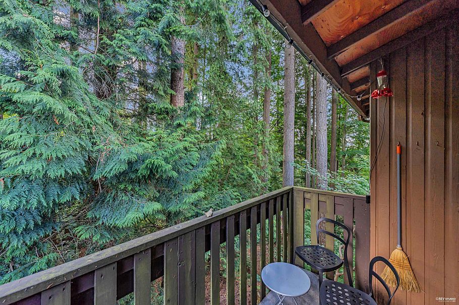 1854 Purcell Way North Vancouver, BC - 9