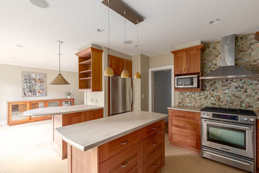 3782 W 24th Avenue Vancouver, BC - 6