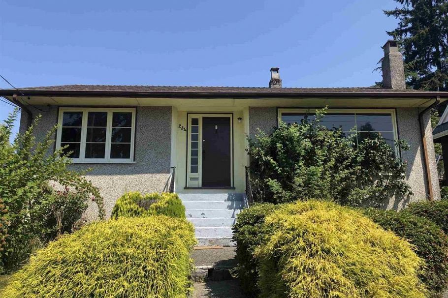 234 W St. James Road North Vancouver, BC - 2