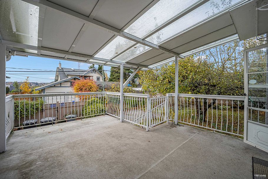 2051 W 17TH AVENUE, Vancouver BC V6J 2N3 Vancouver, BC - 19