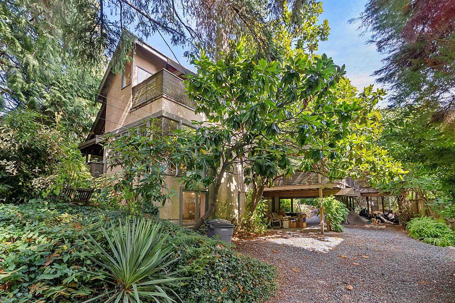 5588 Olympic Street Vancouver, BC - 27