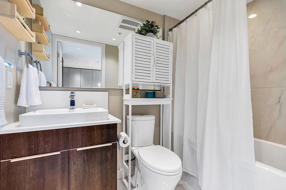 329 1588 E Hastings Street Vancouver, BC - 21