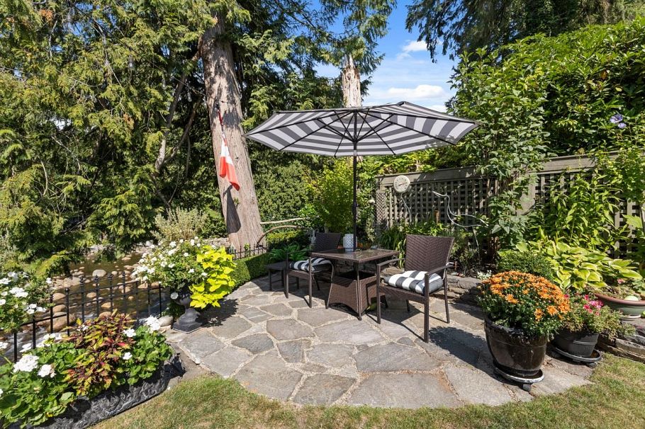 849 Riverside Drive North Vancouver, BC - 29