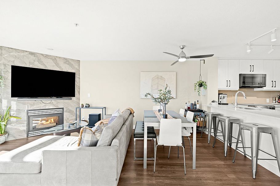 410 124 W 3rd Street North Vancouver, BC - 5