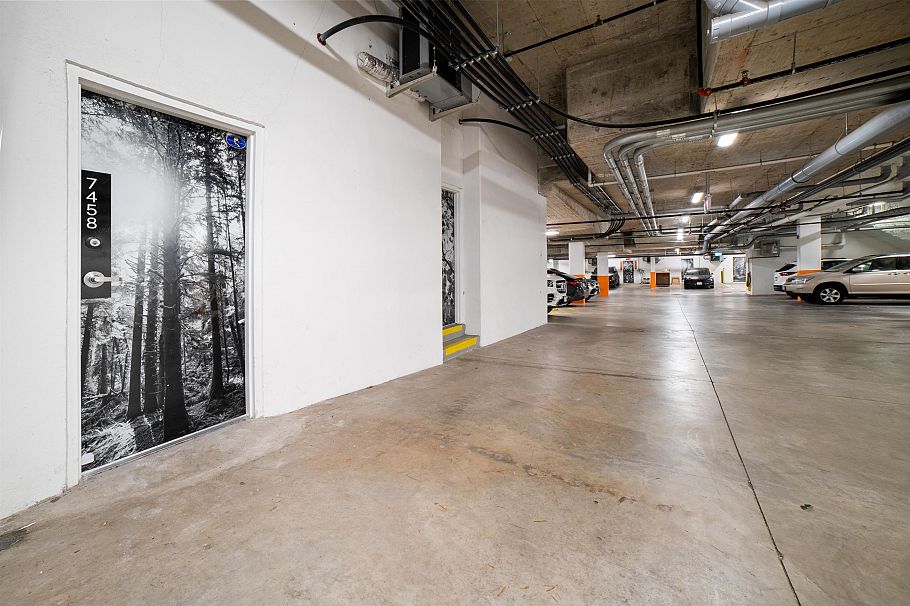 7458 Granville Street Vancouver, BC - 33