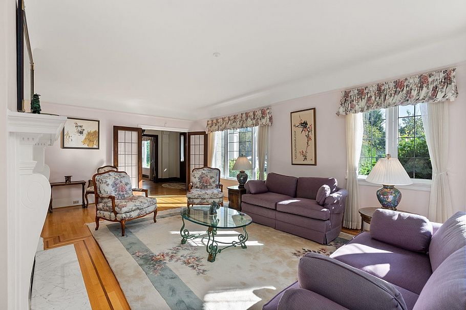 1537 W 40th Avenue Vancouver, BC - 10