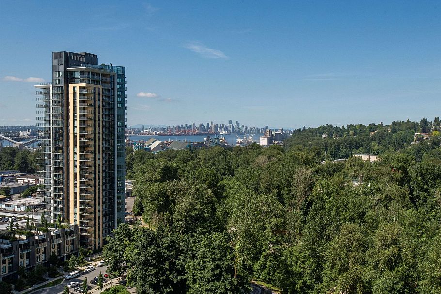 1807 1500 Fern Street North Vancouver, BC - 3