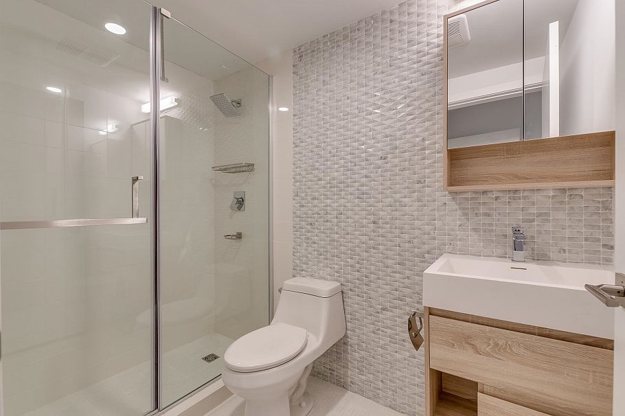 107 -PROMO 1425 HARO STREET, Vancouver BC V6G 1G2 Vancouver, BC - 14