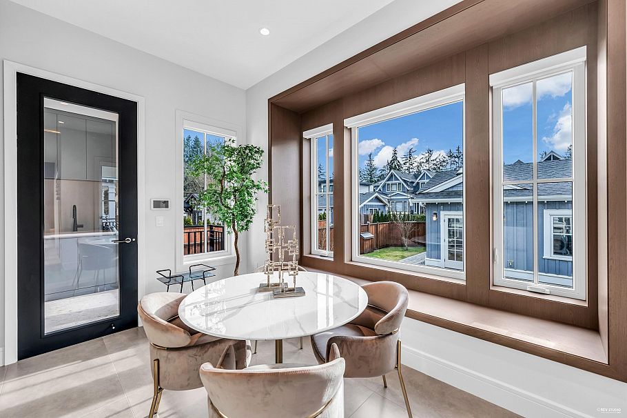 3852 W 50th Avenue Vancouver, BC - 17