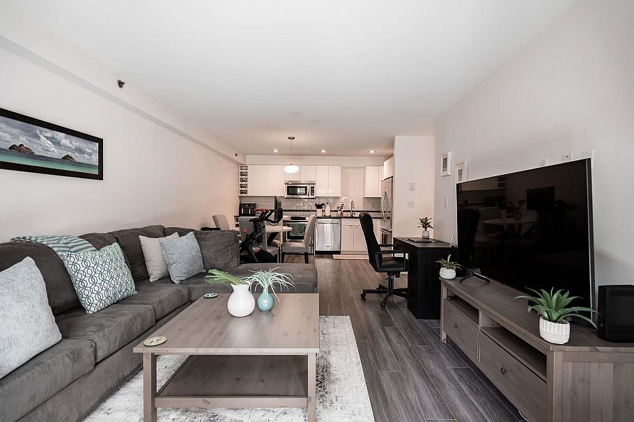 106 825 E 7th Avenue Vancouver, BC - 9