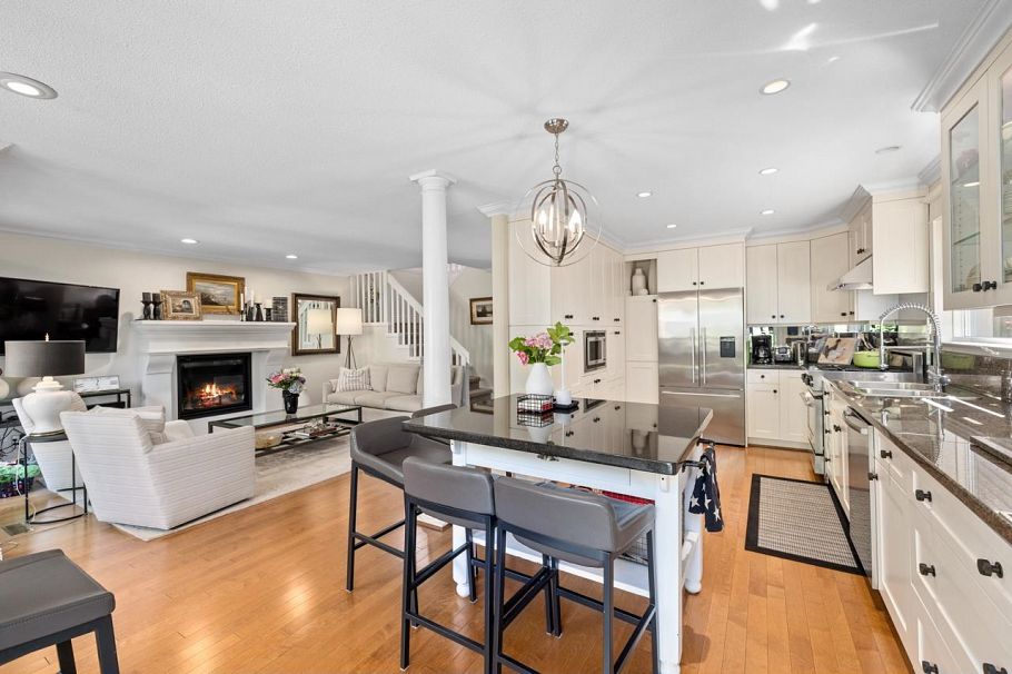 849 Riverside Drive North Vancouver, BC - 12