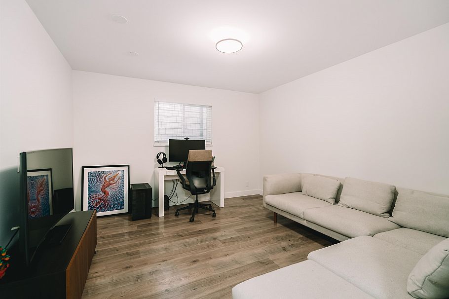 5885 Sherbrooke Street Vancouver, BC - 22