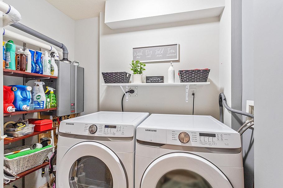 36 1925 Indian River Crescent North Vancouver, BC - 21