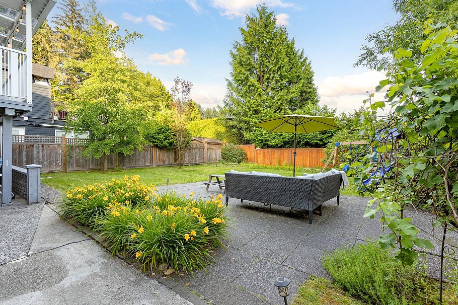 1549 Lynn Valley Road North Vancouver, BC - 18