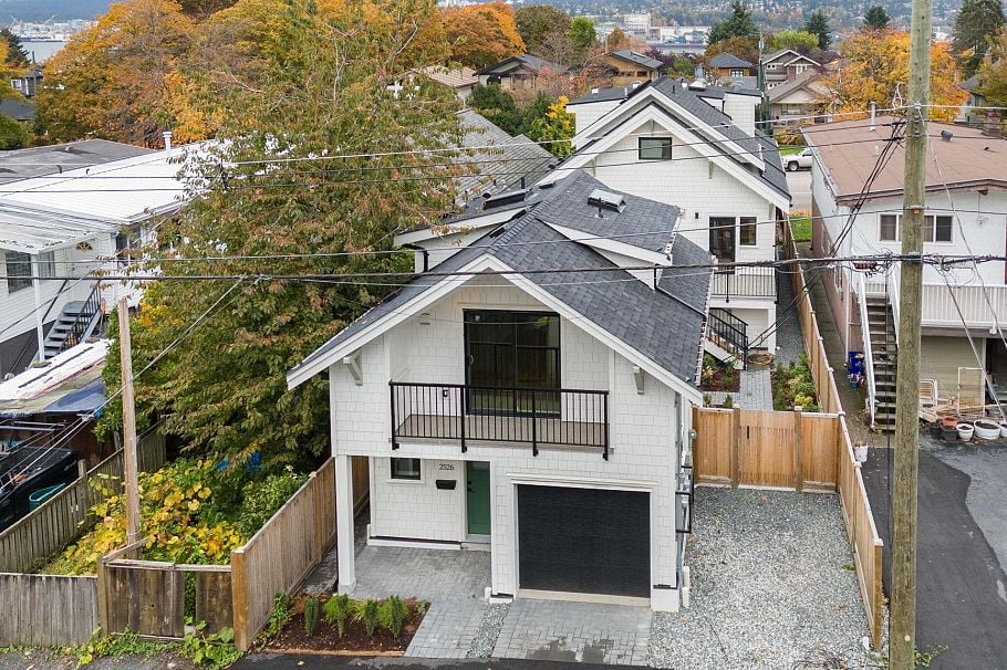 2526 Mcgill Street Vancouver, BC - 24