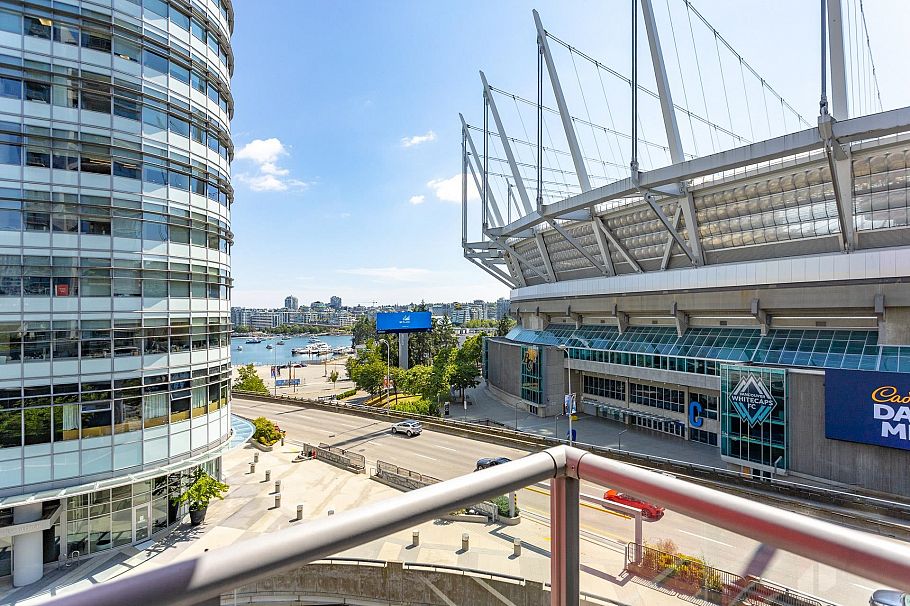 609 111 W Georgia Street Vancouver, BC - 19