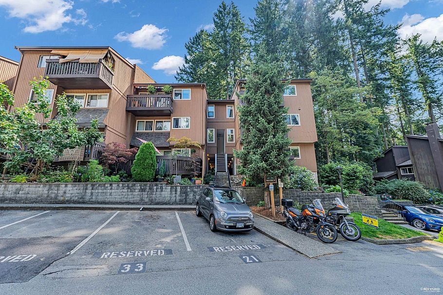 1854 Purcell Way North Vancouver, BC - 23