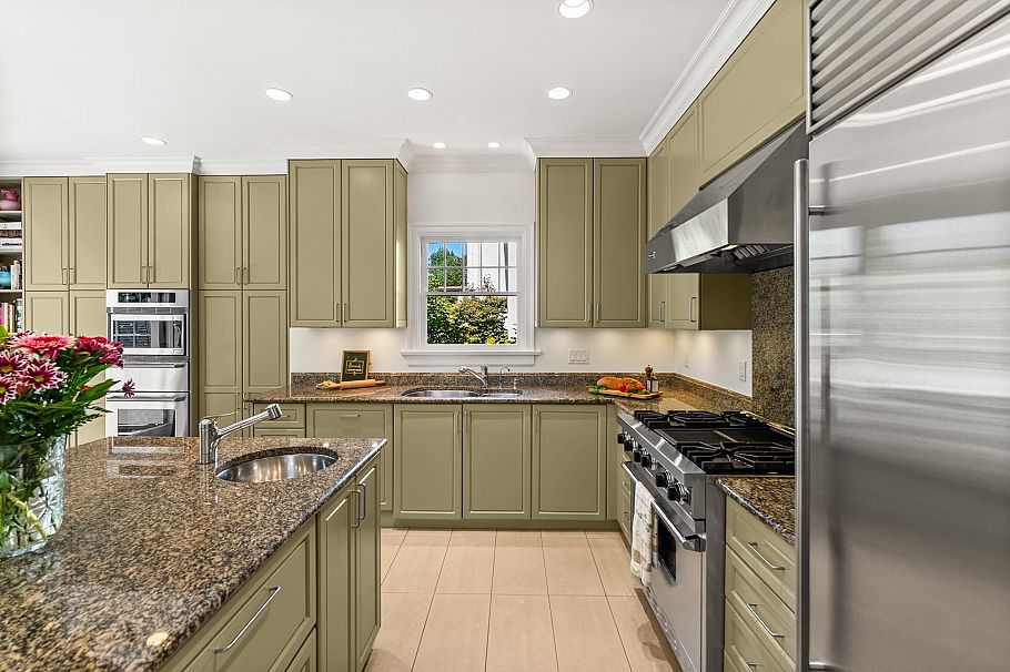 6339 Adera Street Vancouver, BC - 12