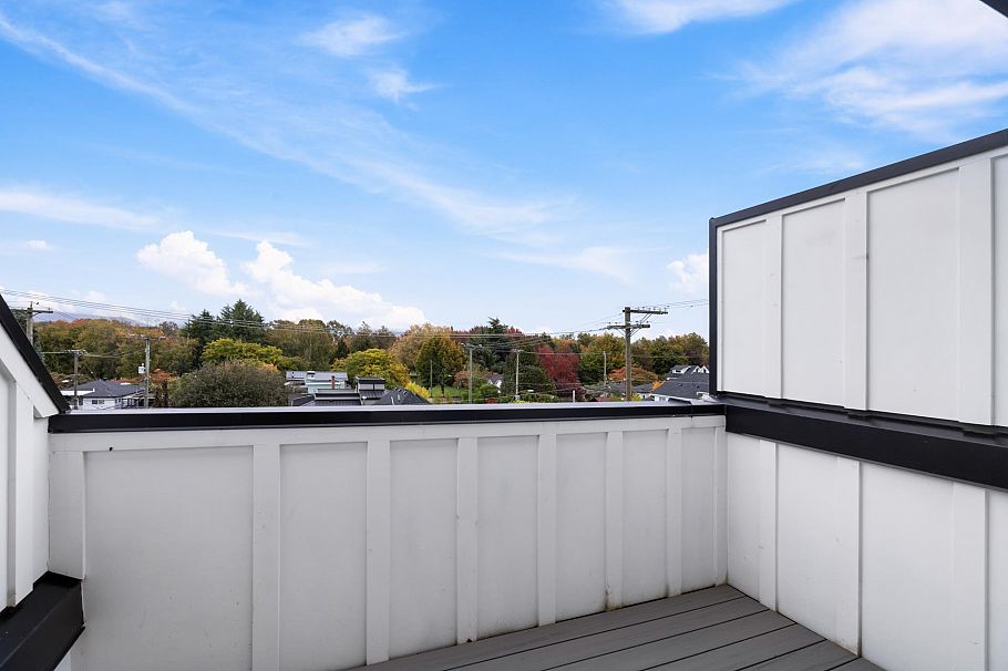 2140 E 20th Avenue Vancouver, BC - 18