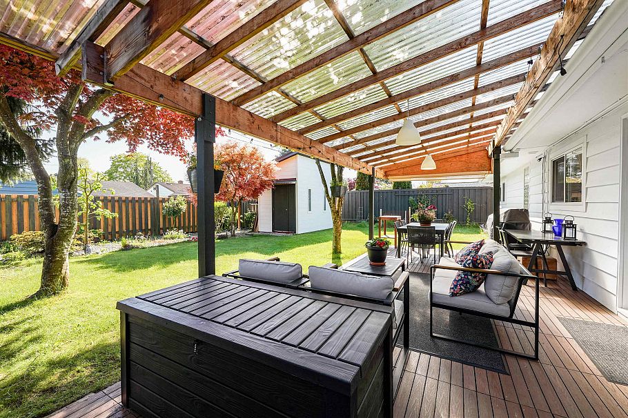 1287 W 15th Street North Vancouver, BC - 27