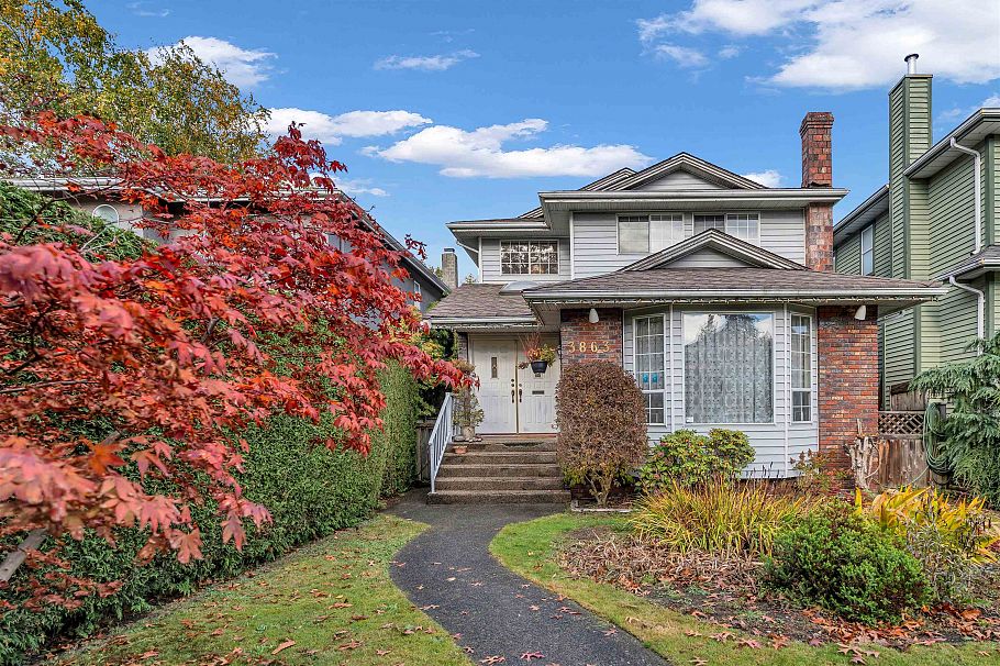3863 W 30th Avenue Vancouver, BC - 1