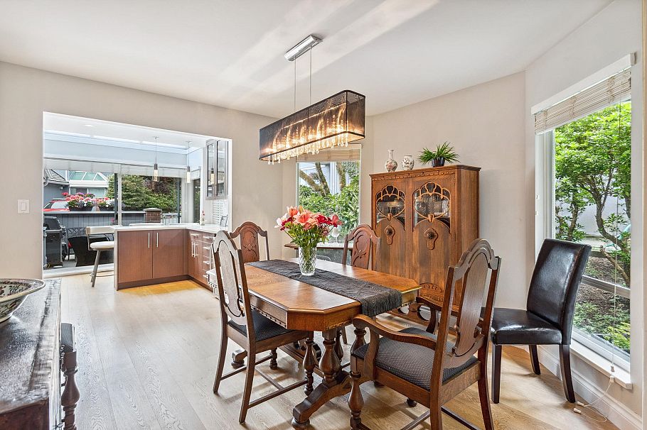 36 1925 Indian River Crescent North Vancouver, BC - 16