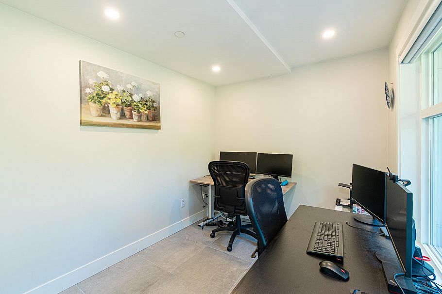 11 933 Premier Street North Vancouver, BC - 13