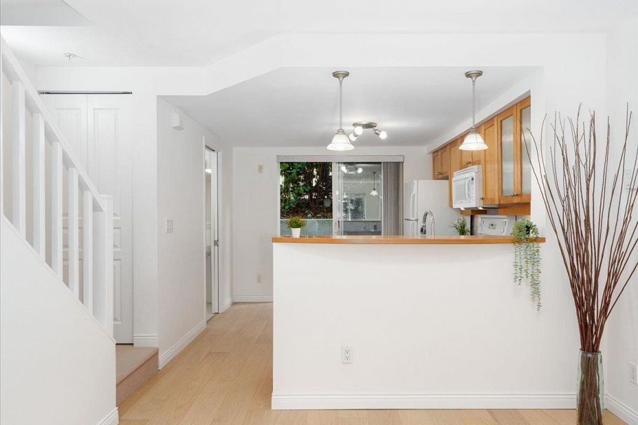 12 288 St. Davids Avenue North Vancouver, BC - 12