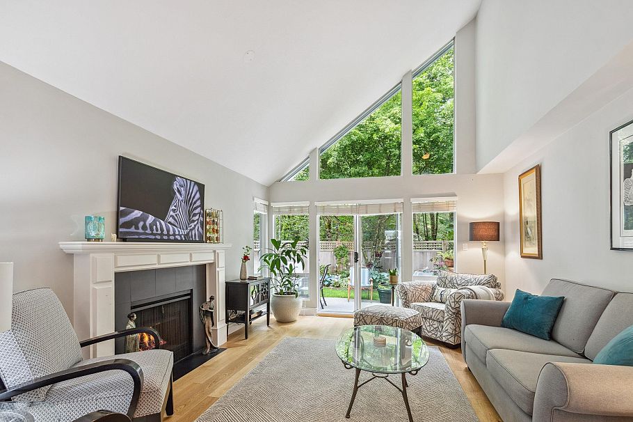 36 1925 Indian River Crescent North Vancouver, BC - 7