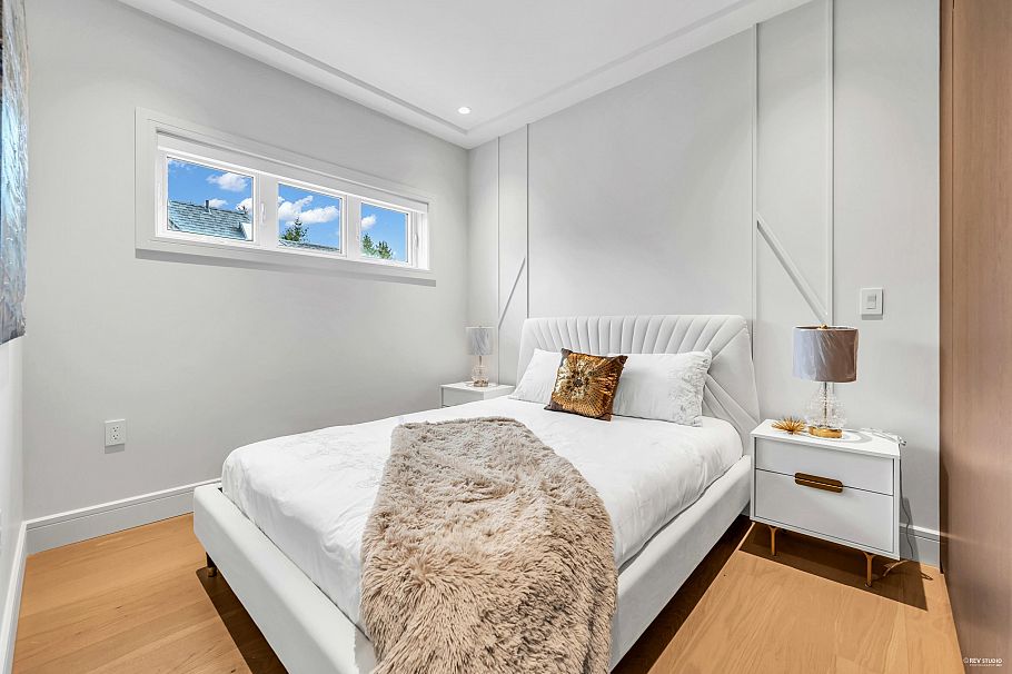 3852 W 50th Avenue Vancouver, BC - 29